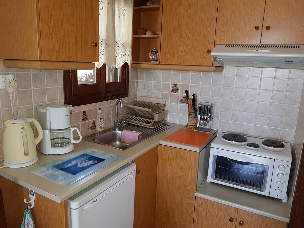 Theo'S Vacation Home สกีรอส ภายนอก รูปภาพ