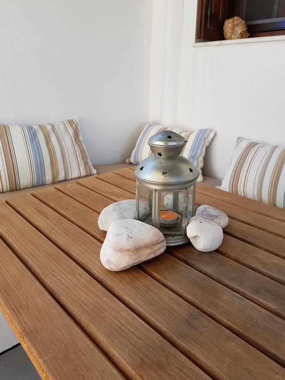 Theo'S Vacation Home สกีรอส ภายนอก รูปภาพ