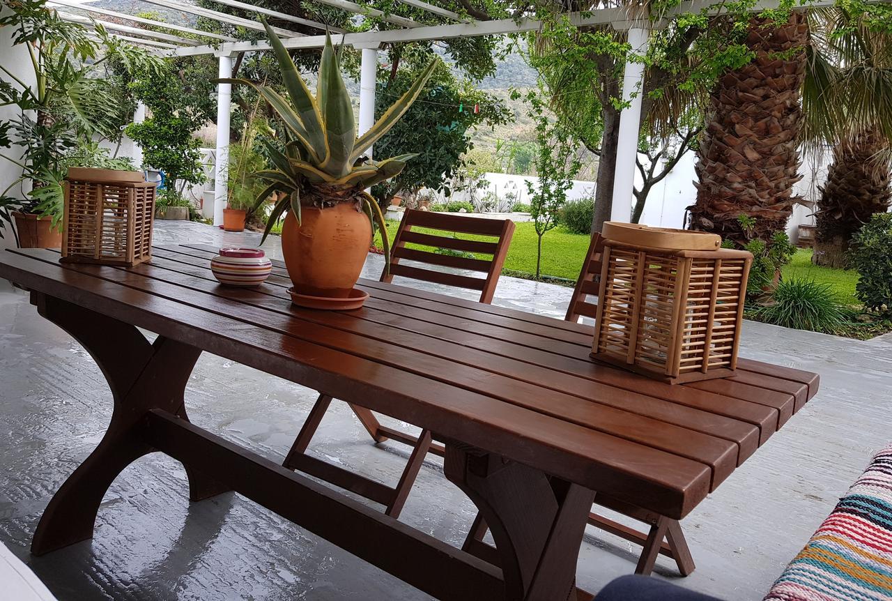 Theo'S Vacation Home สกีรอส ภายนอก รูปภาพ