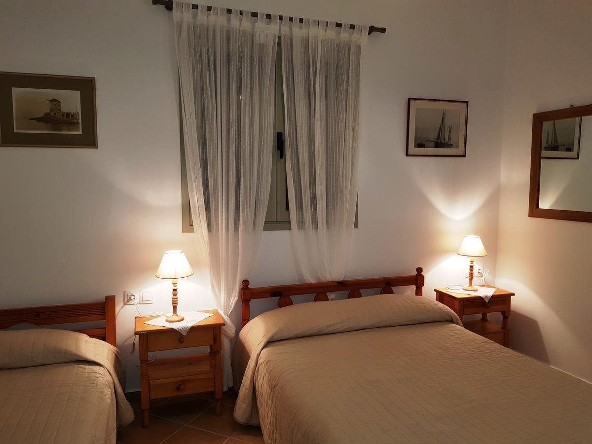 Theo'S Vacation Home สกีรอส ภายนอก รูปภาพ